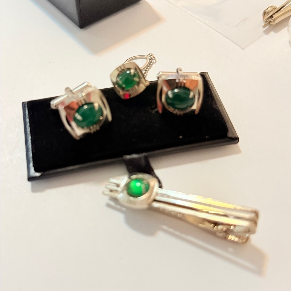 Unbranded cufflinks set of 4 Japan made green quartz